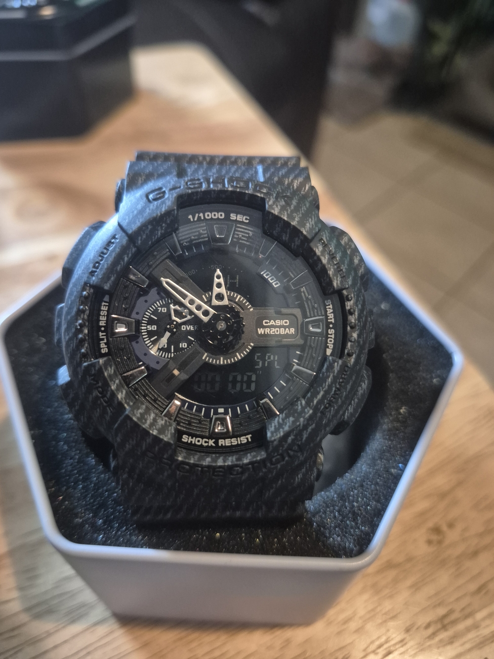 Casio G-Shock Black Carbon,denim Pattern Men's Watch
